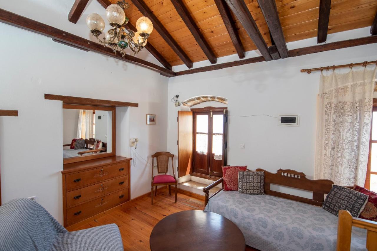 Goulas Traditional Guesthouse Monemvasía Eksteriør bilde