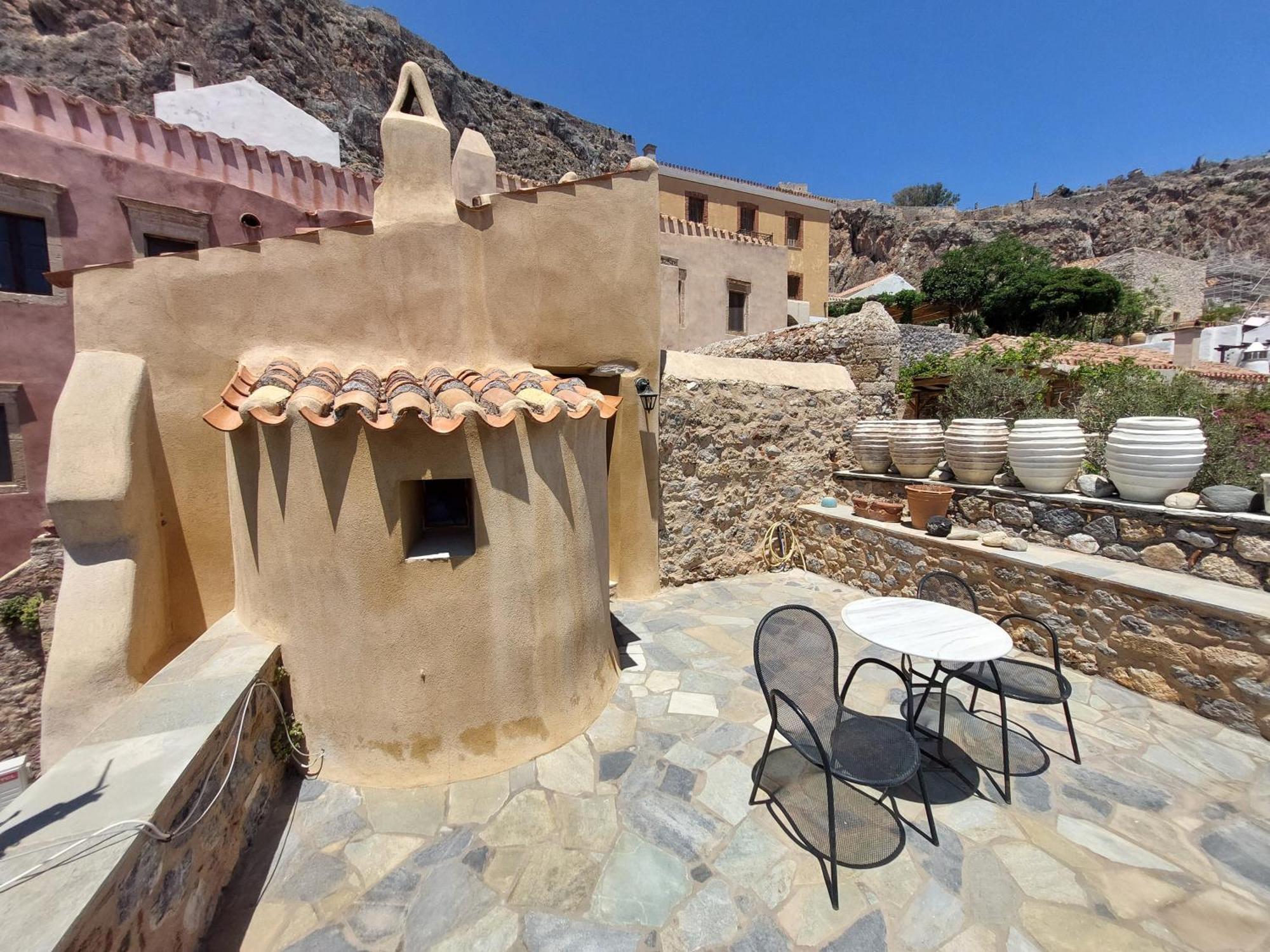 Goulas Traditional Guesthouse Monemvasía Eksteriør bilde